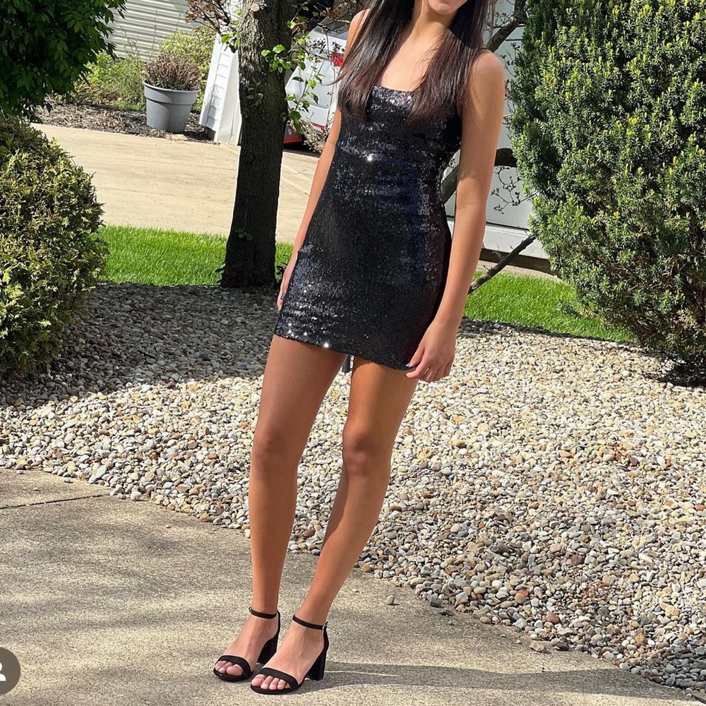 Sequent Black Mini Dress Size 7/8 - Worn to Homecoming